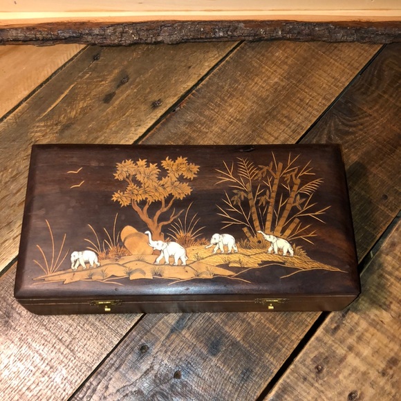 Vintage Detailed Wooden Elephant wooden box + FREE GIFT - Picture 2 of 14